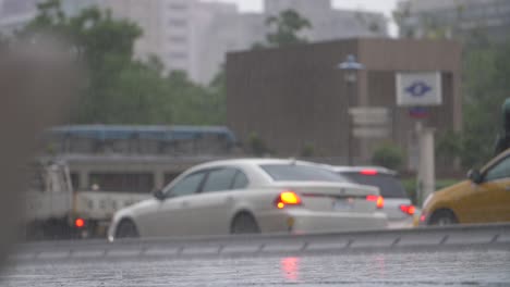 fuertes lluvias en taipei