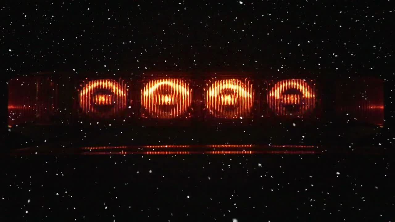 ⁇ 박이는 불빛 위에 눈이 있는 비디오 구성