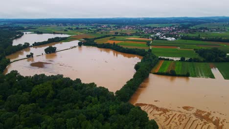 Horribles-Imágenes-Aéreas-De-Drones-4k-De-La-Región-De-Podravje-En-Eslovenia-En-Agosto