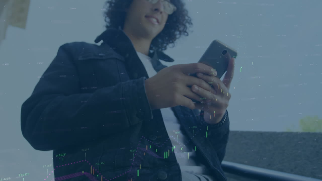 animación del procesamiento de datos sobre el hombre utilizando un teléfono inteligente