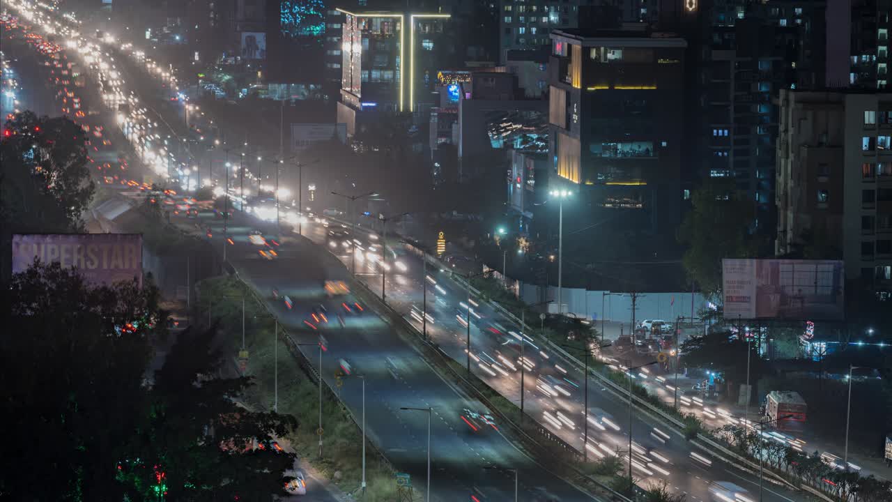 인도 의 한 도시 의 도시 국립 고속도로 에 있는 나쁜 교통 의 높은 각도 타임 스 뷰