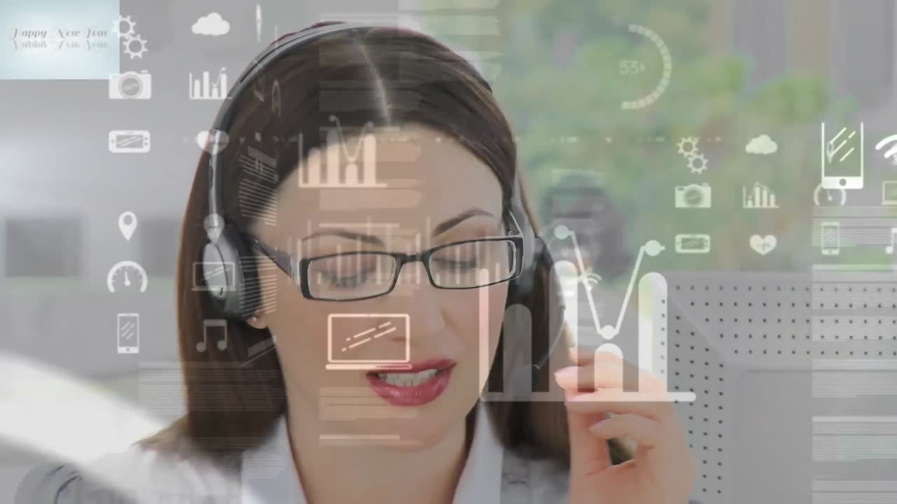 animación de procesamiento de datos con iconos sobre mujer de negocios usando auriculares de teléfono.