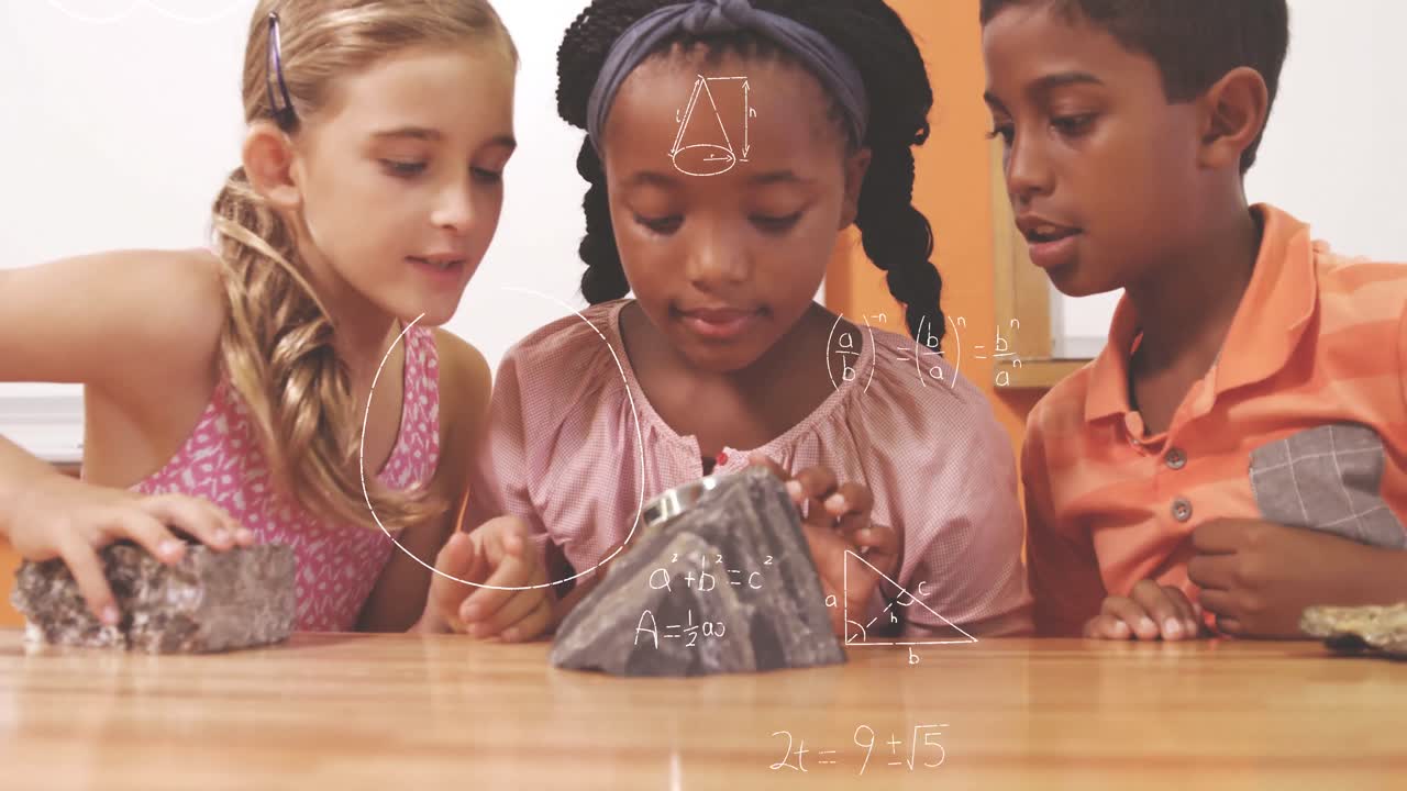 niños observando las rocas 4k