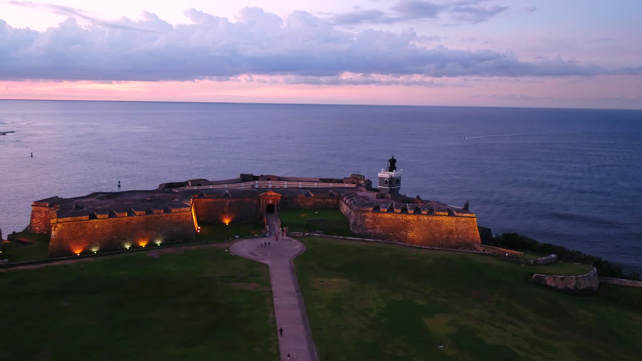 푸에르토리코의 상징적인 요새 산 펠리페 델 모로
