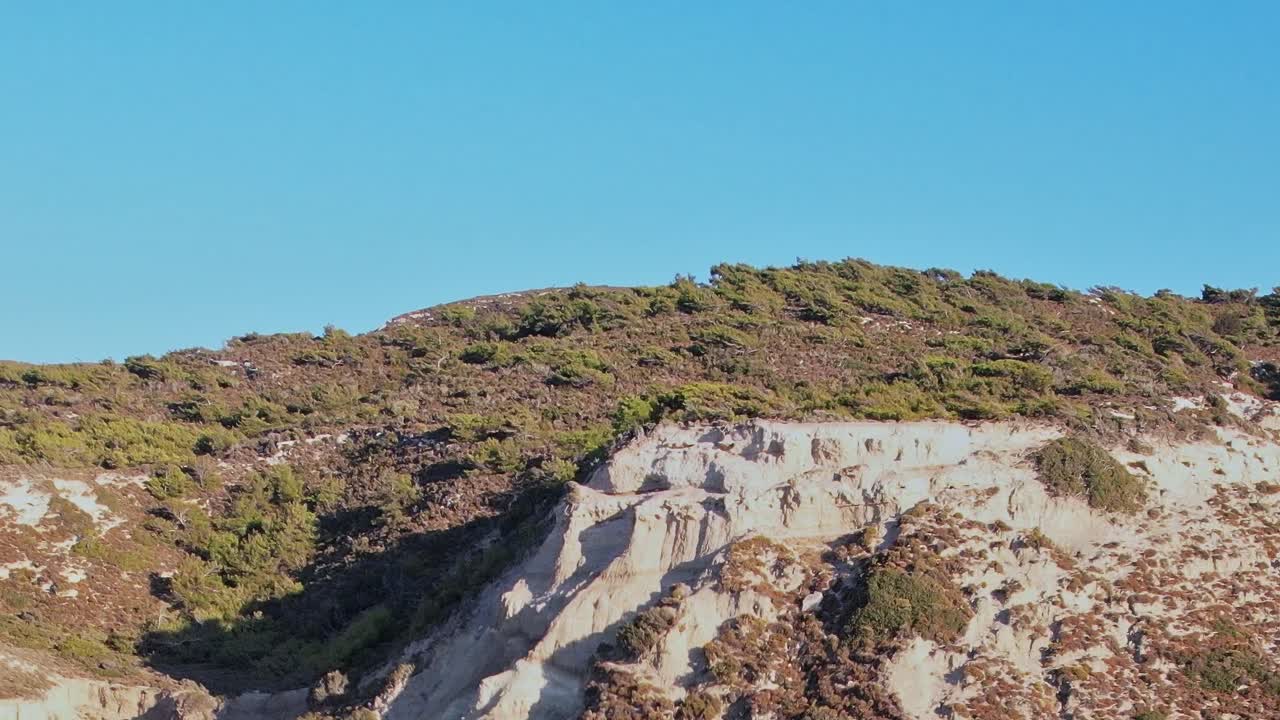 Escursione sulle colline di Rodi, in Grecia, in una giornata di sole