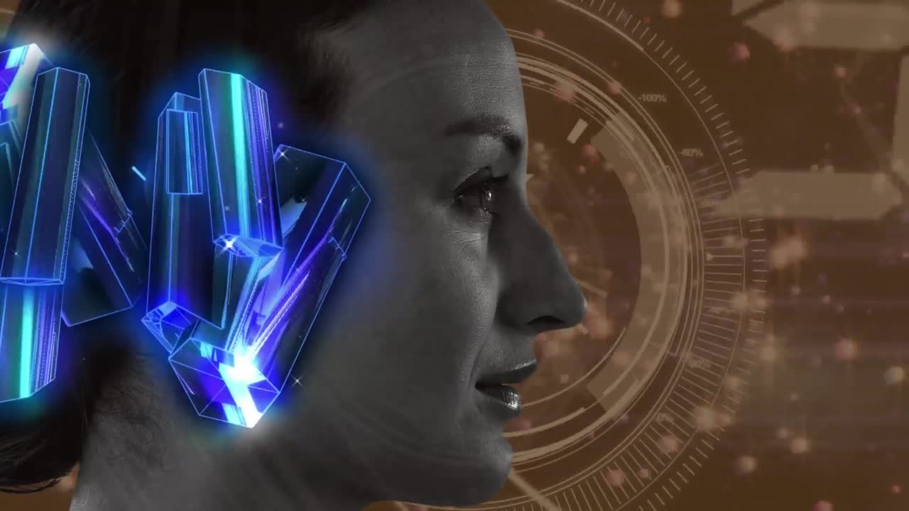 animación de bloques azules brillantes, escaneo de alcance y procesamiento de datos sobre una mujer de negocios