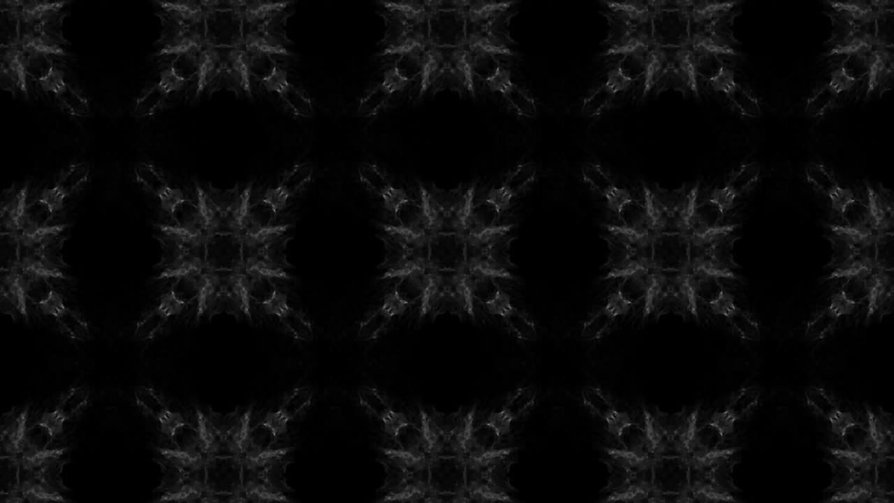 Caleidoscopio su sfondo nero con forme mutevoli e animazione fumosa