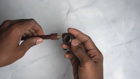 royal swag es una pipa de tabaco vintage clásica para fumar con una pipa extraíble para desmontar.