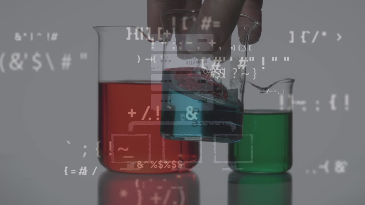 animación de procesamiento de datos sobre científico caucásico que sostiene vasos con líquido