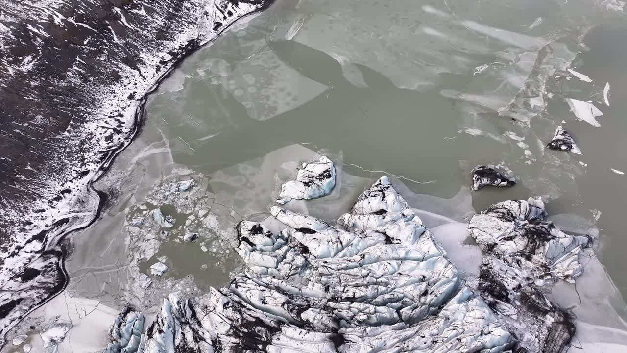 fractured glacier frozen lake aerial Sólheimajökull Mýrdalsjökull Gletscher Iceland
