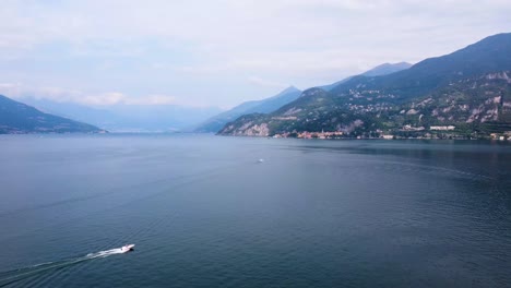 hermoso lago de como: panorama desde bellagio, lombardía
