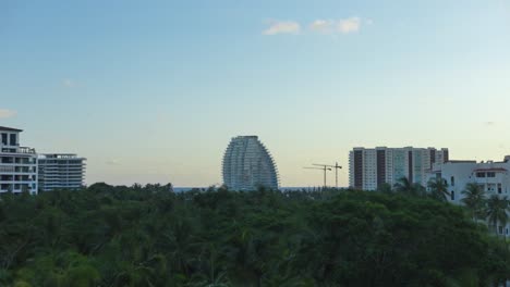 timelapse of one of the most famous tourist complex in acapulco méxico