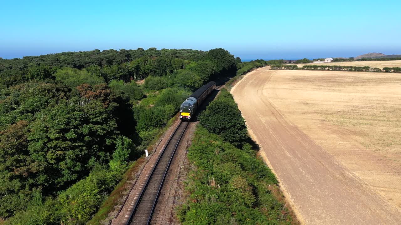 ferrocarril norfolk poppy line con locomotora diesel heritage