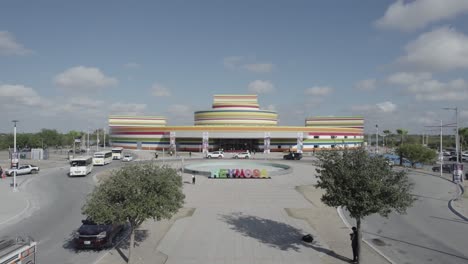 Aerial-view-of-Reynosa's-Cultural-Park,-a-vibrant-recreational-area-in-Tamaulipas,-Mexico