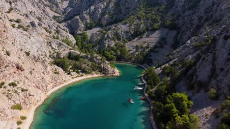 Beautiful-scenery-of-Zavratnica-Inlet