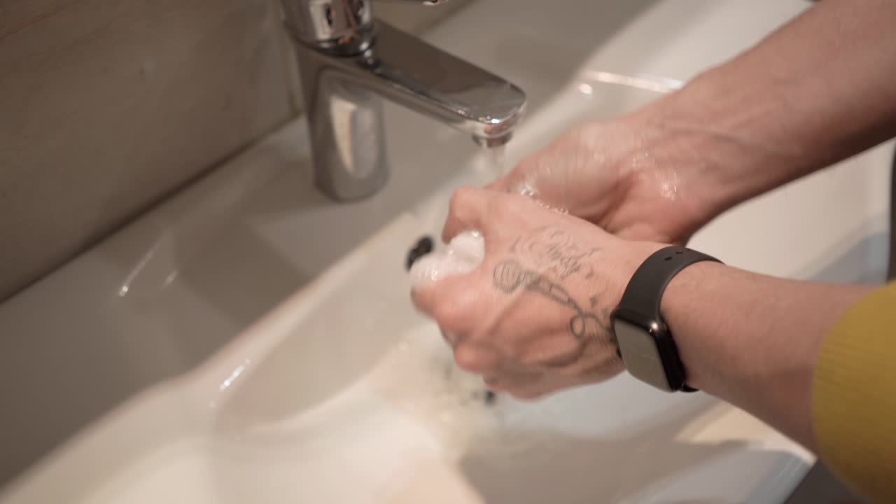 Washing hands, be safe,corona is here, smartwatch, tattooed gay 4K