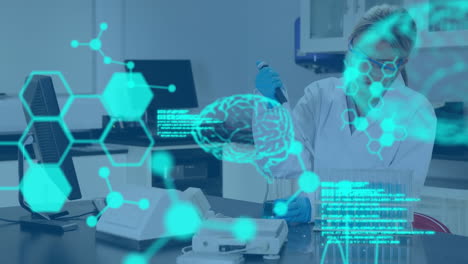 animación del procesamiento de datos médicos contra una científica caucásica que trabaja en un laboratorio