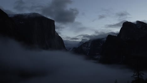 sunrise in yosemite el capitan