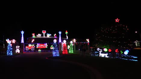 Luces-Navideñas-En-Las-Casas