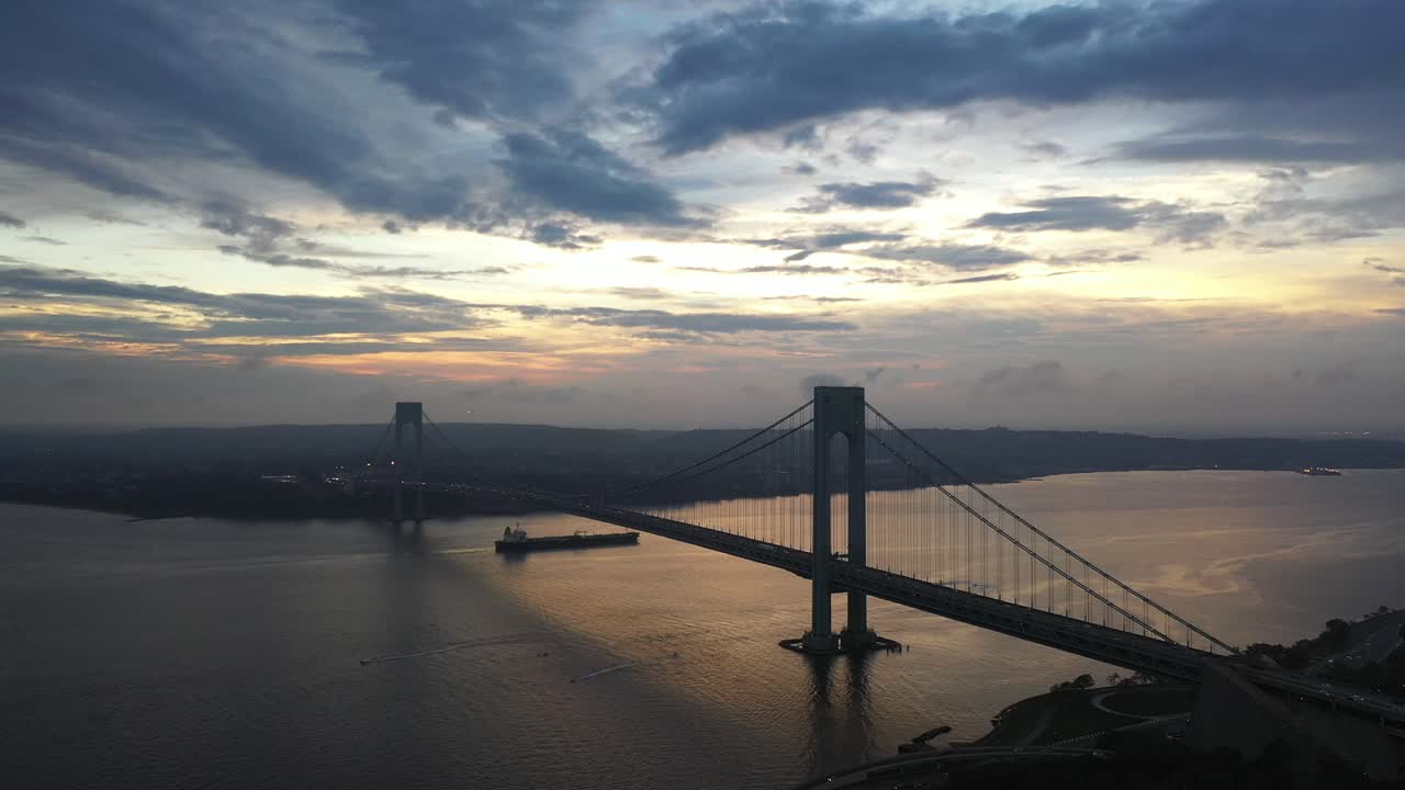una vista aérea de gravesend bay en brooklyn, nueva york