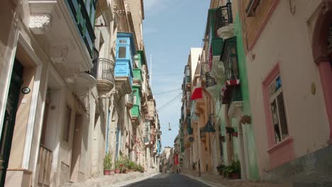 street with old buildings in birgu, citta vittoriosa, in the three cities of malta