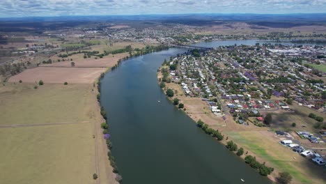 Grafton-Bridge-Crossing-Clarence-River-With-Scenery-Of-Purple-Jacaranda-Trees-On-The-Banks