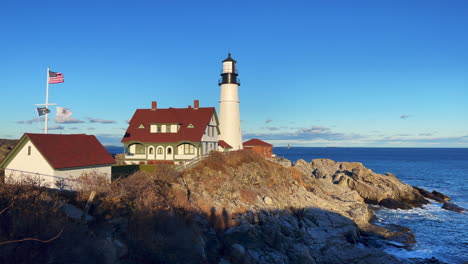 Soft-late-winter-afternoon-sun-light-at-Head-Lighthouse-Portland-30fps,-4k-slow-motion