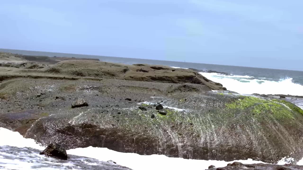 Oceanview with rock and water. You can hear a beautiful sound when the wave hit the rock. it's a peaceful sound. Feeling endless relaxing.