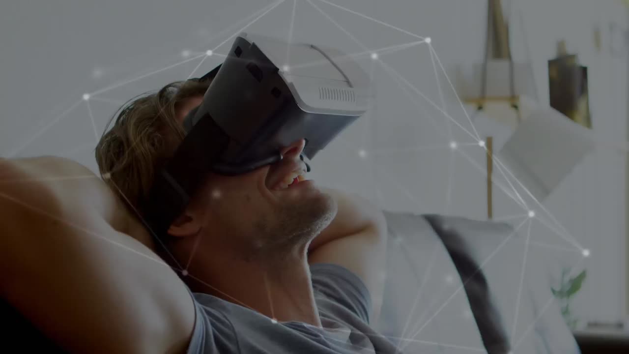 animación de la red de conexiones sobre el hombre caucásico usando auriculares vr