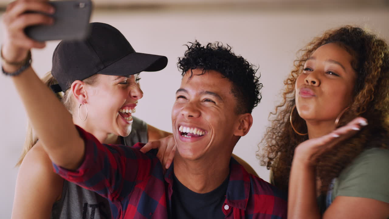 Celebrate friendship with a good selfie