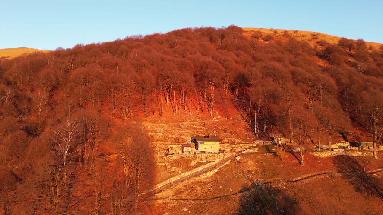 once upon a time there was a mountain where the sunset was called golden hour, in this place there was a young man, searcher and digital nomad or filmmaker that with his drone was dedicated orange