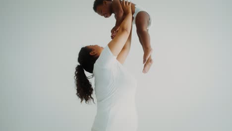 vínculo entre la madre y el hijo