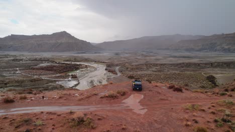 Areal-Shot-Einer-Flut-In-Einer-Wüste,-Utah,-Amerika