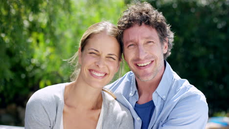 retrato de una pareja feliz