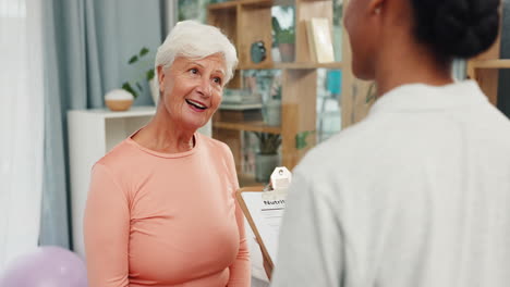 atención médica, anciana y nutricionista