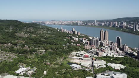 Aerial-Cityscape-Panorama-Of-Bali-And-Danshui-District,-Taipei