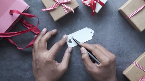 writing 'thank you' gift tags