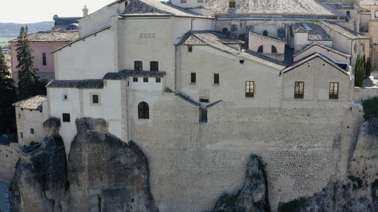 cuenca, españa - impresionante arquitectura de edificios antiguos medievales, antena
