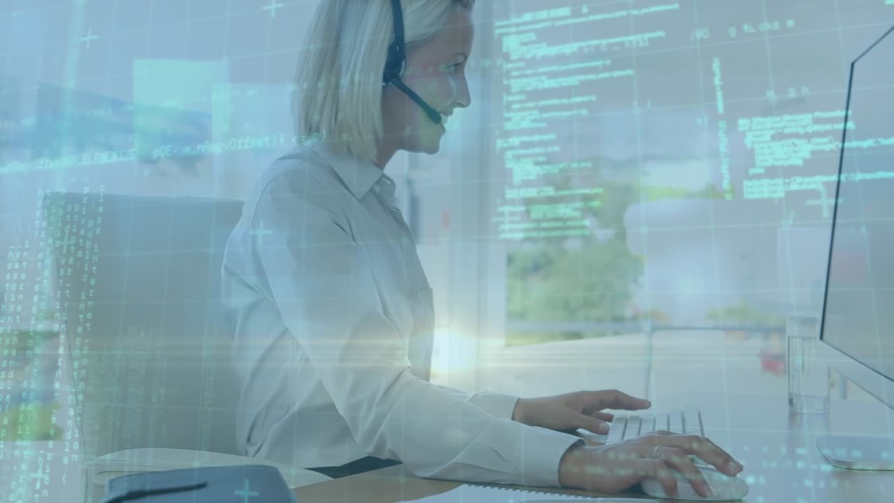 Animazione dell'elaborazione dati su una donna d'affari che usa un telefono con cuffie