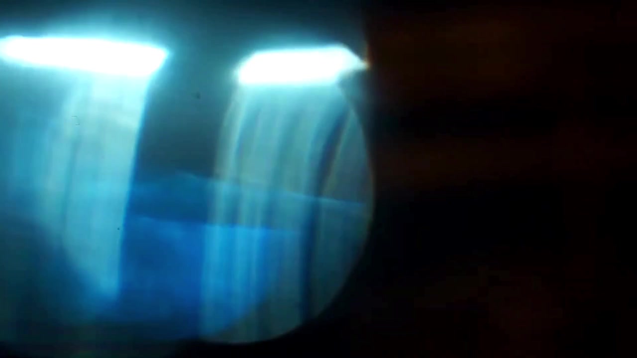 Transições Abstratas de Vazamentos de Luz e Reflexos de Lente