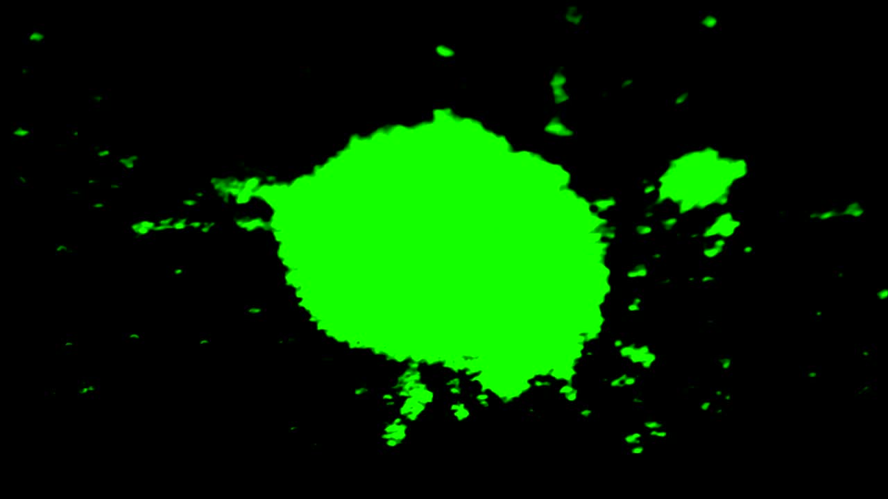 abstract paint brush stroke shape inchiostro bianco spruzzato che scorre e lavato su chroma key schermo verde, spruzzo di inchiostri spruzzato effetto