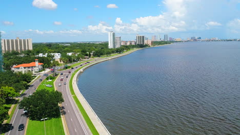 Vista-Aérea-De-Bayshore-Boulevard-Vista-En-Tampa-Florida