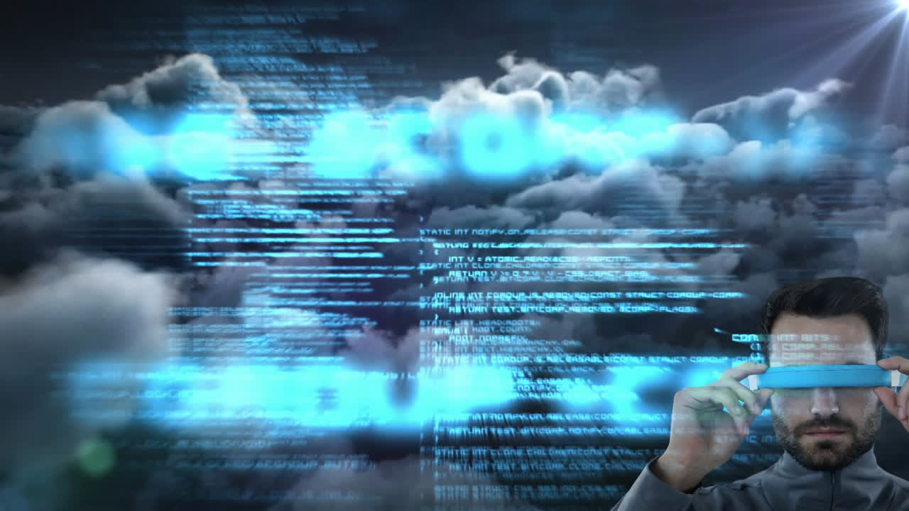 hombre caucásico con gafas vr contra el procesamiento de datos y nubes oscuras en el cielo
