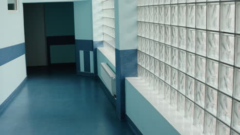 Hospital-decor-clean-corridors-slow-panning-shot