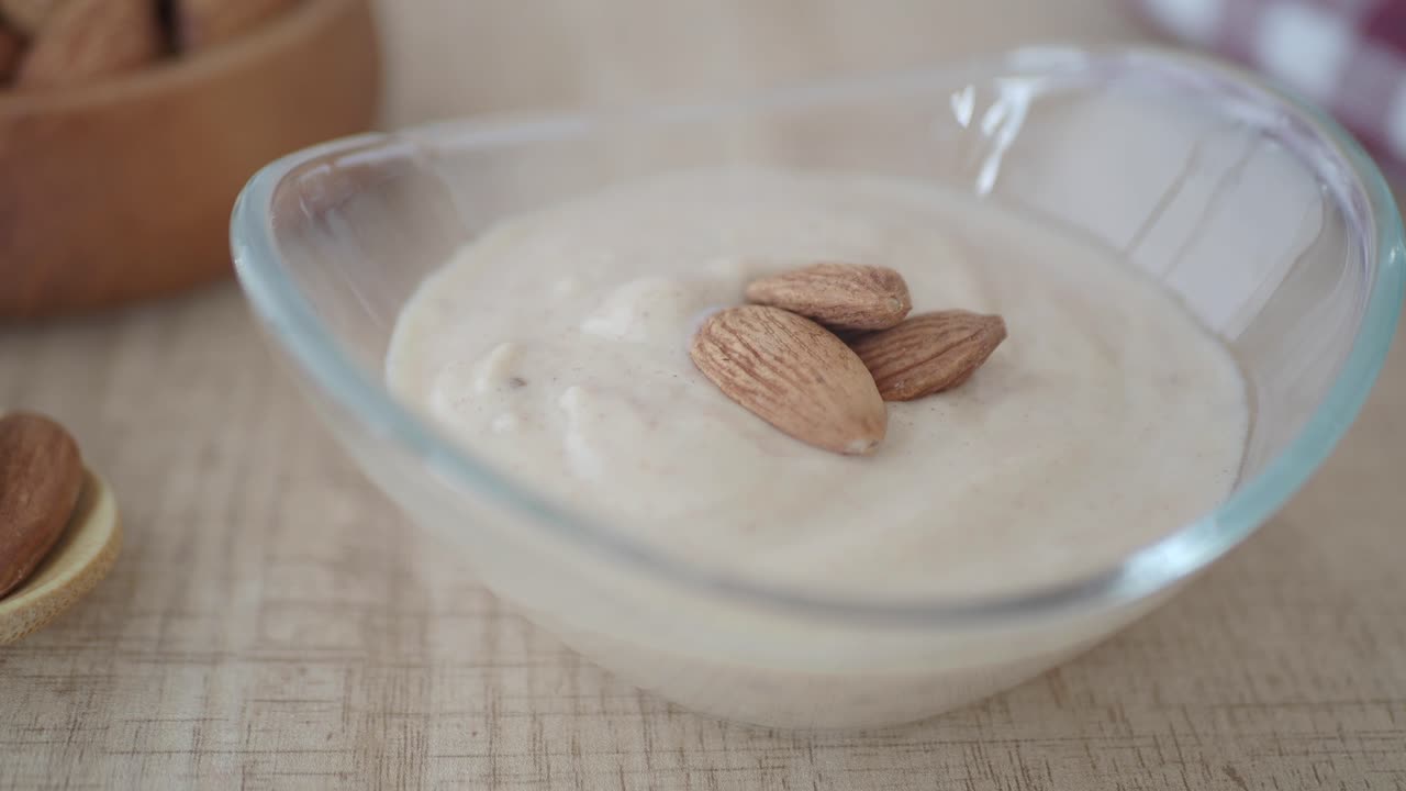 Almond Yogurt with Almonds
