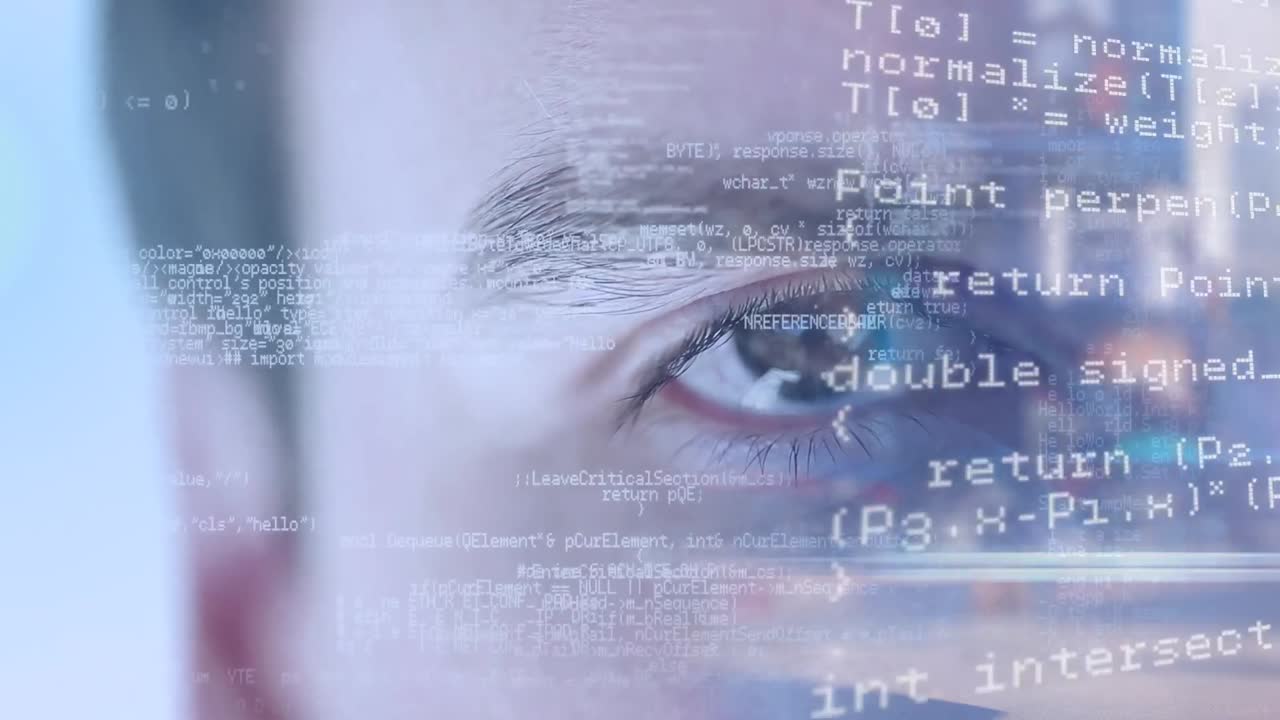 animación de procesamiento de datos sobre el ojo del hombre caucásico