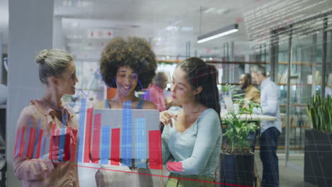 animación del procesamiento de datos sobre diversas personas de negocios en la oficina