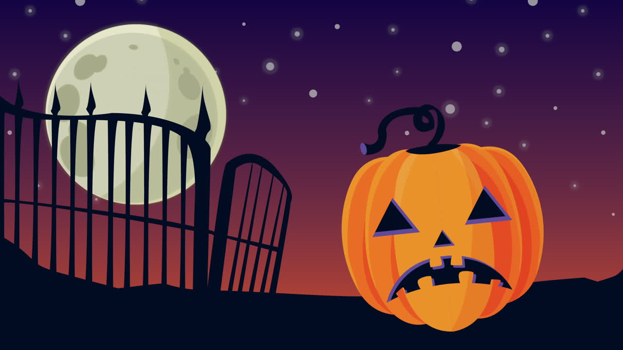 una espeluznante calabaza de halloween junto a una puerta por la noche