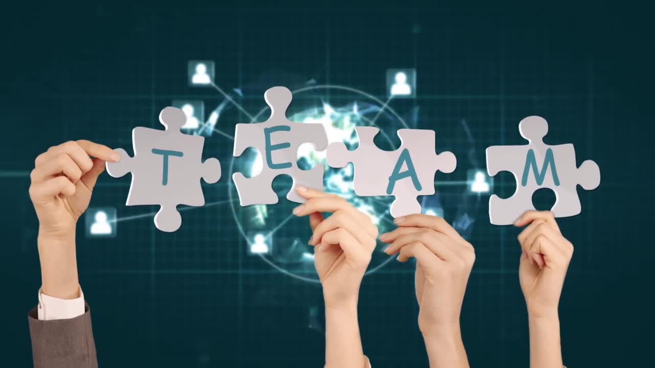 animación de manos sosteniendo texto de equipo sobre iconos de medios