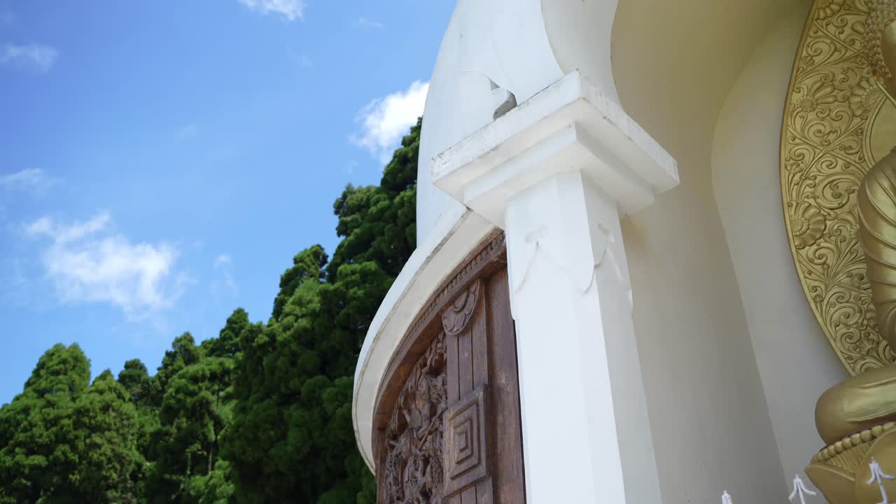 peace pagoda is one of the tourist place in Darjeeling.It was established for the reconciliation and peace of all nations and religions of the world. There is a statue of Buddha here